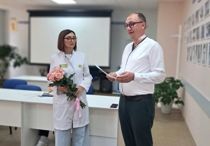 Главному врачу Угличской ЦРБ Ирине Кутузовой вручена медаль "За содействие СВО"