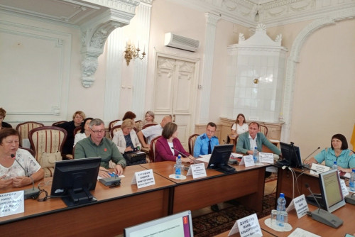 Приняты решения по структуре администрации округа