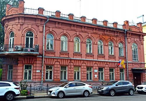 Здание министерства образования Ярославской области выставлено на продажу