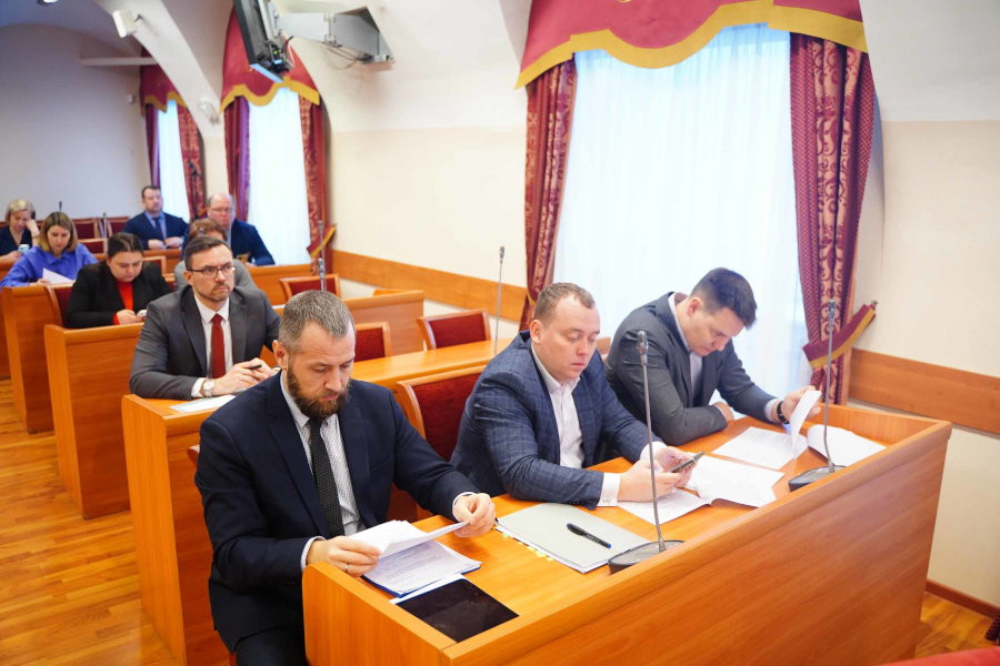 Расходы областного бюджета увеличатся более чем на 4 млрд рублей