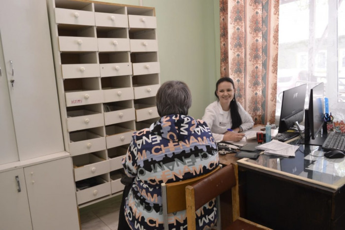 Врачи из Углича проконсультировали жителей Брейтовского округа