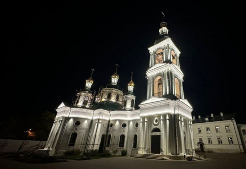 Подсветка украсила церковь Феодоровской иконы Божией Матери