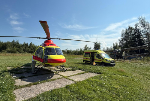 Вертолет санитарной авиации с начала года доставил в больницы региона 17 пациентов