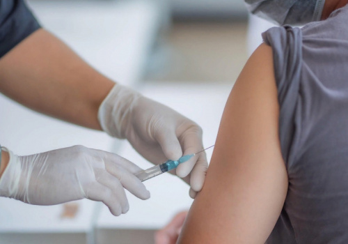 Поступила первая партия двух вакцин против гриппа