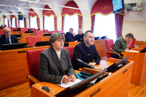 Вопросы поддержки малого агробизнеса рассмотрены на заседании комитета по аграрной политике, экологии и природопользованию