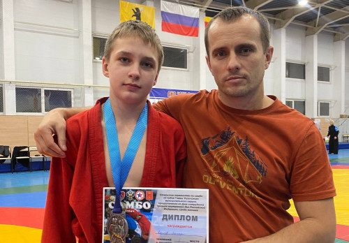 Серебро на Открытом первенстве по самбо