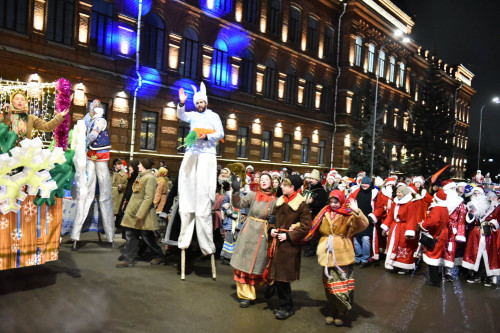 ​«НаШествие Дедов Морозов» в Рыбинске собрало более 20 тысяч участников и зрителей