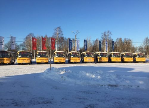 Михаил Евраев: «Отправили в районы более 50 новых современных школьных автобусов»