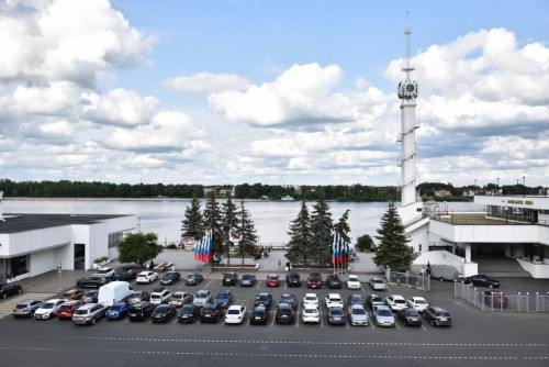 К концу года в Ярославской области будет создано порядка 3 тысяч платных парковочных мест