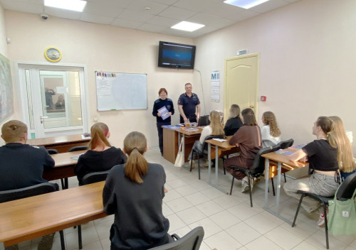 Встреча сотрудников Госавтоинспекции с кандидатами в водители