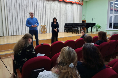 Встреча в музыкальной школе