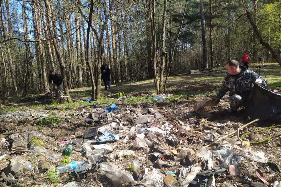 В Ярославской области стартовала экологическая акция «Очистим лес от мусора»