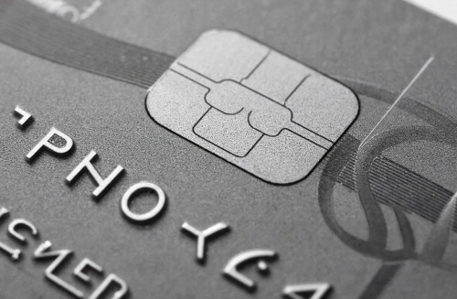 Ярославцы реже жалуются на мошенников, но чаще — на блокировки карт