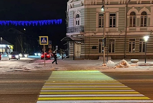 Проекционной разметкой в Ярославской области оборудовано более 300 пешеходных переходов