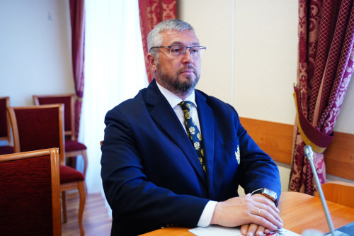 Дума назначила Михаила Крупина на новый срок полномочий в должности детского омбудсмена