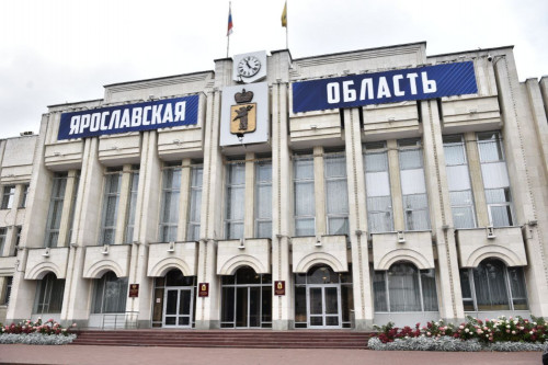 Губернатор Михаил Евраев подписал ряд законов по социальной поддержке жителей региона